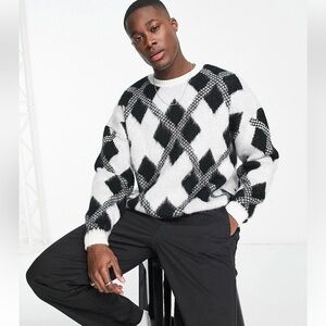 ASOS DESIGN Unisex Oversized Argyle Plush Knit Sweater Black White XS